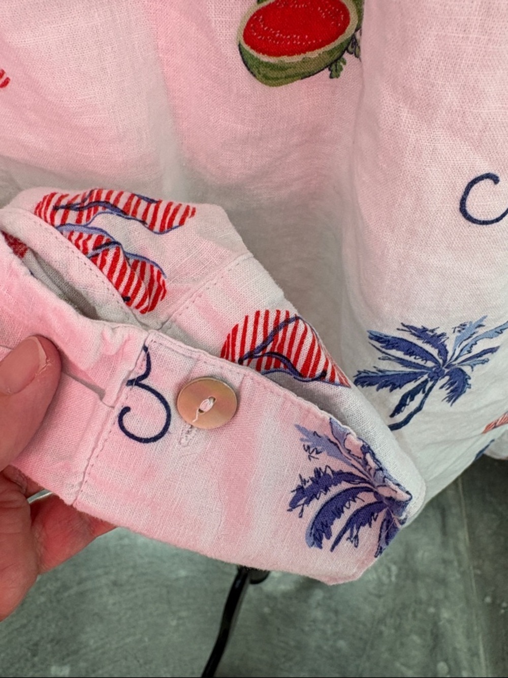 C&C CALIFORNIA White Woman’s Button-Up Shirt with Tropical Print - Picture 5 of 7